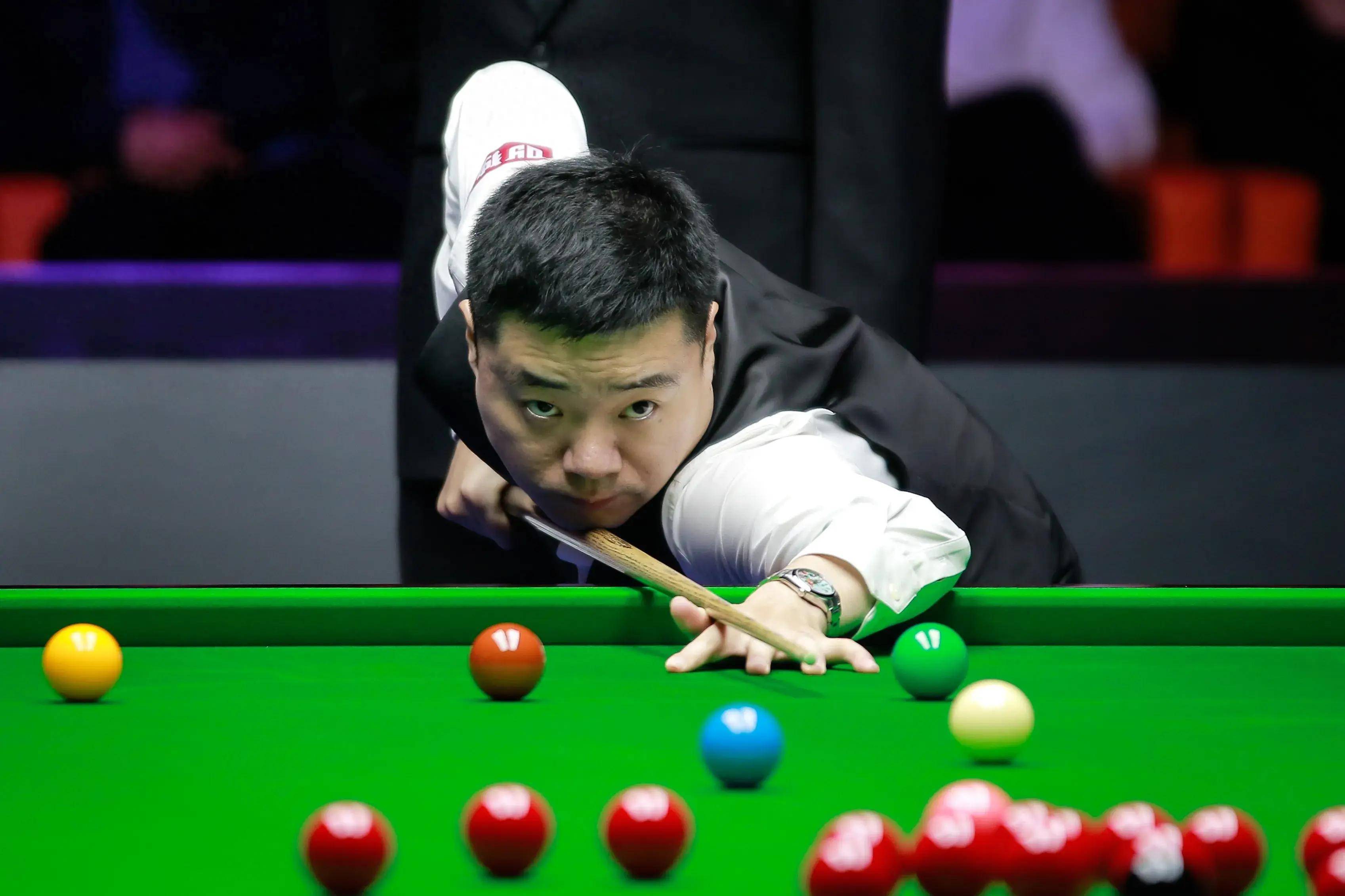 逐冠军的过 逐冠军的过