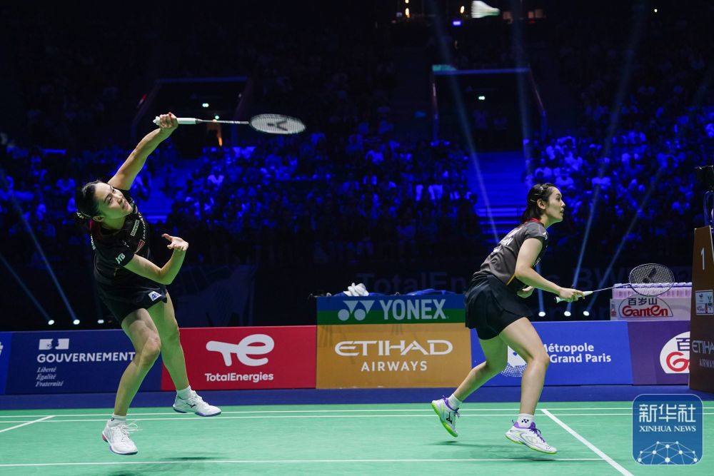 注意到他的 注意到他的